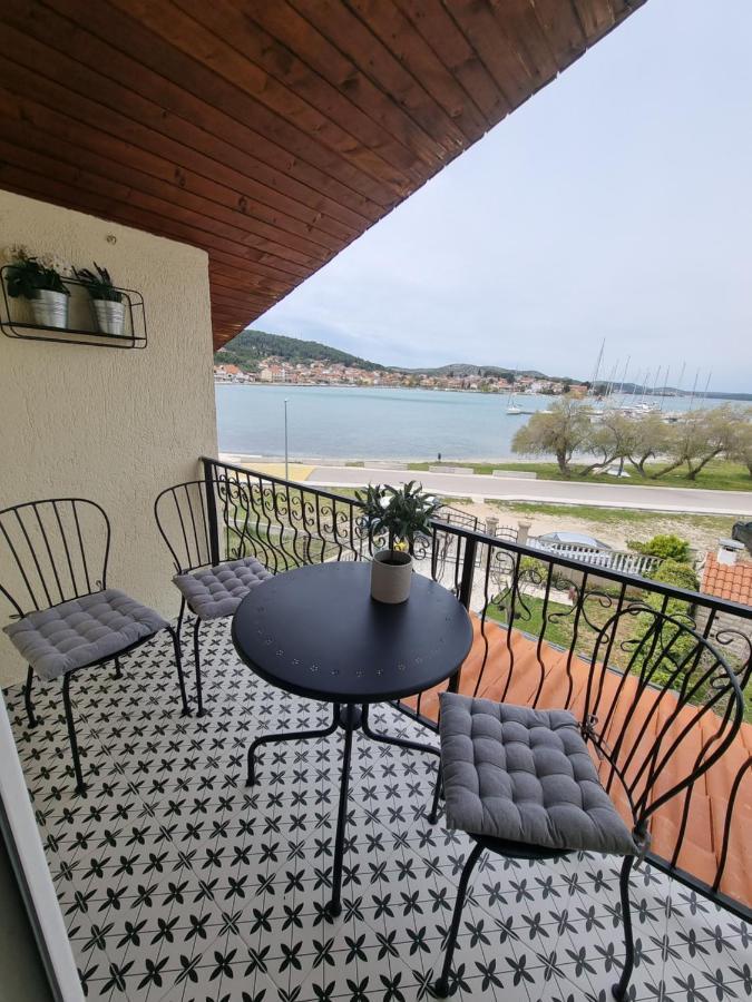 שיבניק Apartments Radman מראה חיצוני תמונה