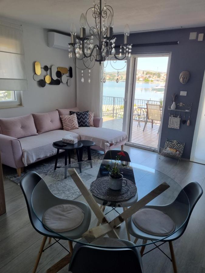 שיבניק Apartments Radman מראה חיצוני תמונה