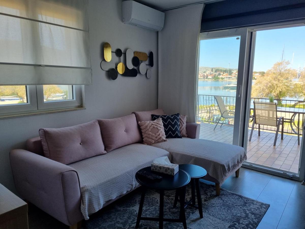 שיבניק Apartments Radman מראה חיצוני תמונה