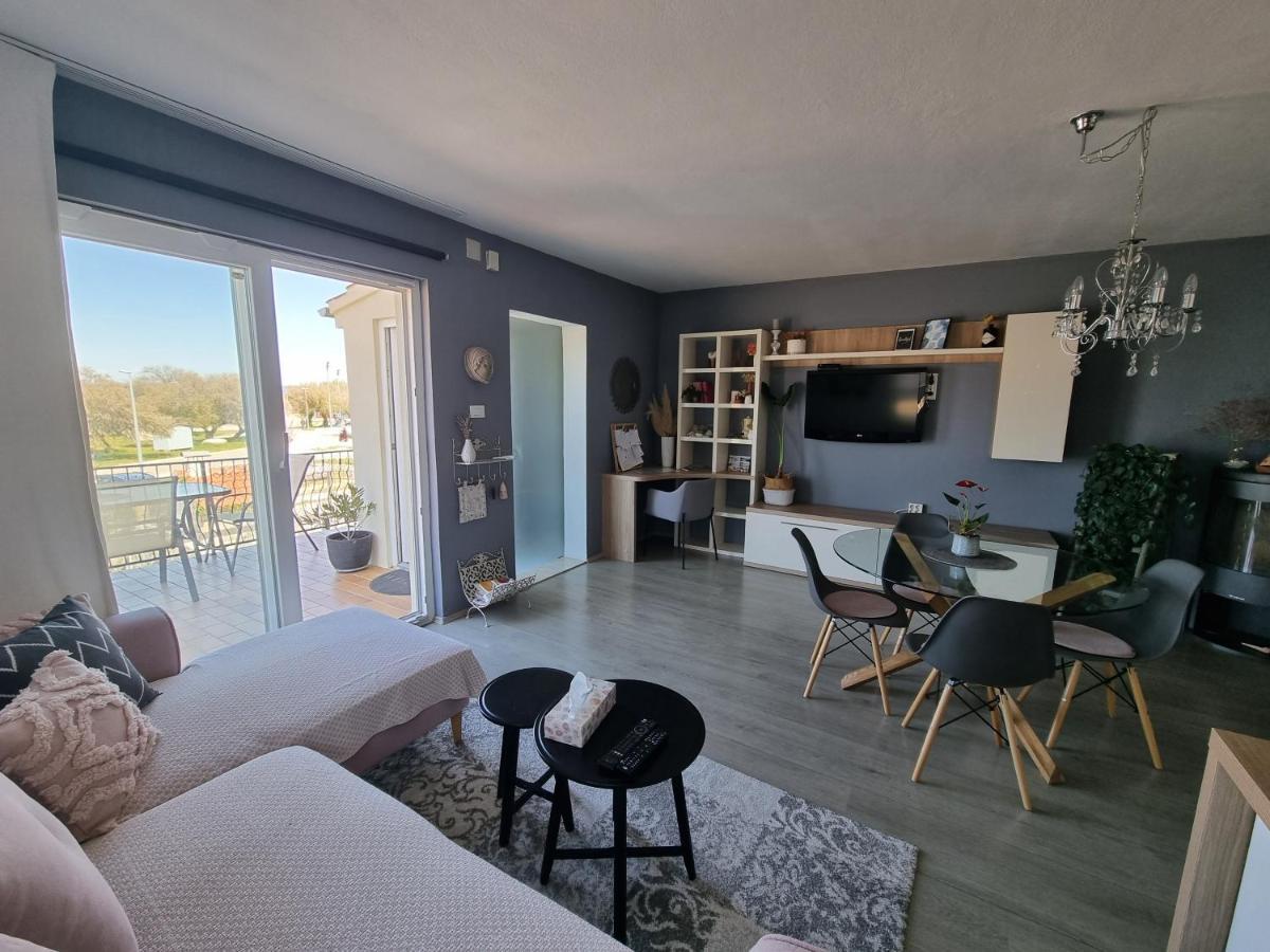 שיבניק Apartments Radman מראה חיצוני תמונה